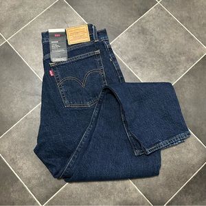 Levi’s Wedgie Jean